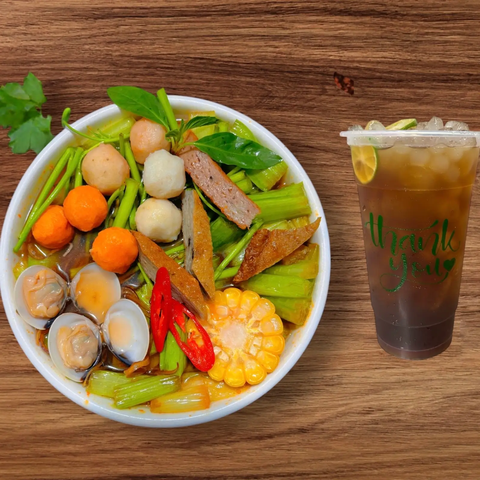 Hình ảnh COMBO 1 Bún Thái Cay Chả Cá - Cá Viên + 1 Hồng Trà Tắc