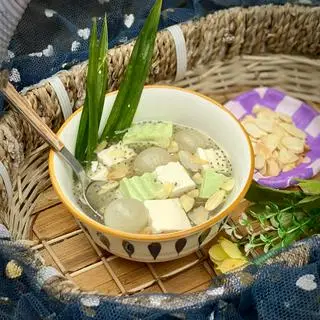 Hình ảnh Chè khúc bạch phô mai - matcha