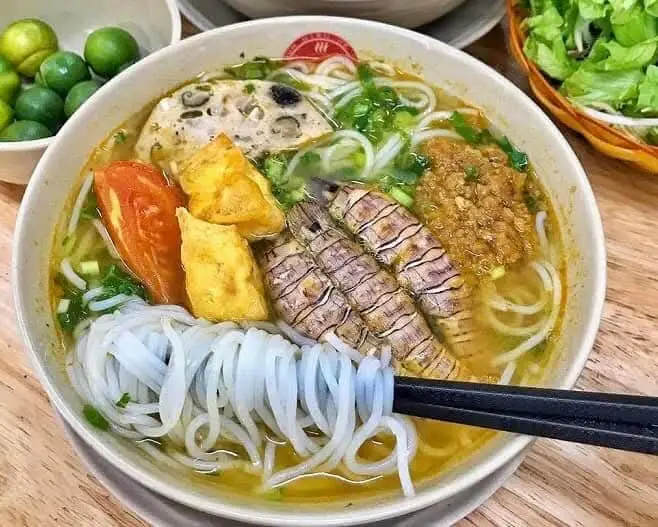 Hình ảnh Bún riêu bề bề mực