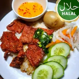 Hình ảnh Cơm Bò Nướng + Trứng Kho