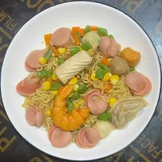 Hình ảnh Mì trộn thập cẩm
