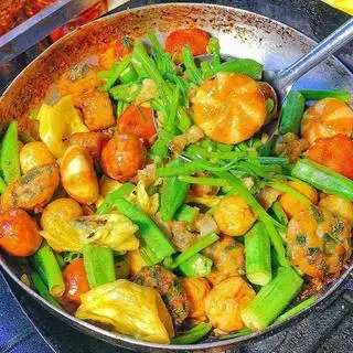 Hình ảnh Combo Cá Viên Sốt Mắm Chọn Món