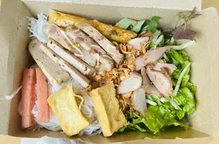 Hình ảnh Bún nước tương thập cẩm