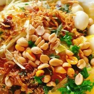 Hình ảnh bánh tráng mỡ hành trứng cút