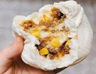 Hình ảnh Bánh Bao Bò Ngô Phô Mai