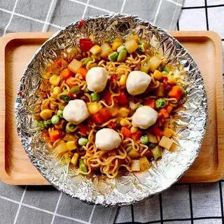 Hình ảnh Mì trộn cá viên