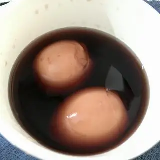 Hình ảnh Trứng Hồng Hà thủ ô đỏ