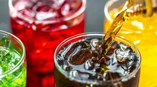 Hình ảnh Nước Coca Cola Rót Cốc   ( Rất được ưa chuộng )