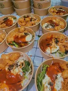 Hình ảnh Cơm trộn gà popcorn - bibimbap