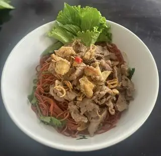 Hình ảnh Bún gạo lứt trộn bò