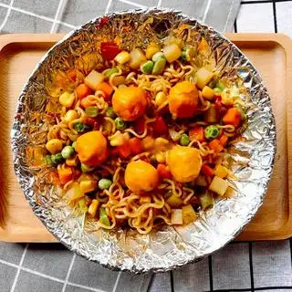 Hình ảnh Mì trộn tôm viên