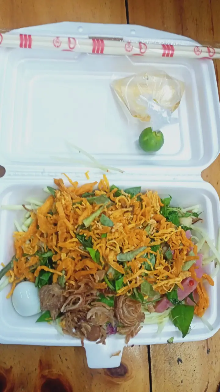 Hình ảnh gỏi khô gà 