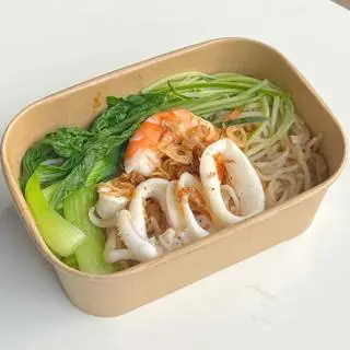 Hình ảnh hủ tiếu mềm trộn hải sản 