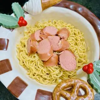 Hình ảnh Mì Trộn Phomai Xúc Xích