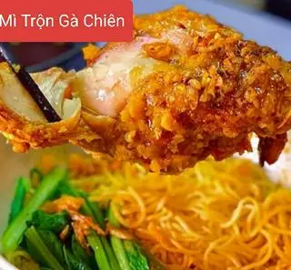 Hình ảnh Mì Trộn Gà Chiên 