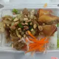 Hình ảnh Bánh hỏi thịt xào chả giò