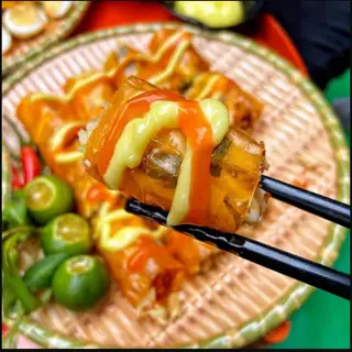 Hình ảnh 175Gr Bánh Cuộn Sốt Chấm Me Tắt, Mực Gà MIX Trứng & Rau - Viet Nam Flavorful Rice Paper Spring Roll