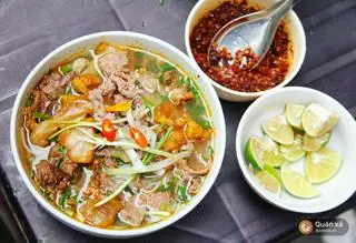 Hình ảnh Bún tái sốt vang