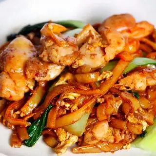 Hình ảnh Hủ tiếu mềm xào gà