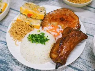 Hình ảnh cơm tấm sườn cọng bì chả