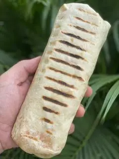 Hình ảnh Cuộn Khổng Lồ + Coca