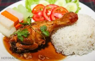 Hình ảnh cơm đùi gà sốt cay ngọt