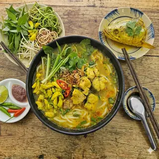 Hình ảnh Bún thịt cá lớn