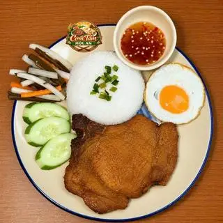 Hình ảnh Cơm Tấm Sườn + Trứng