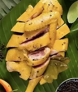 Hình ảnh Gà Ủ Muối 1/2 Con ( Ăn Mát) Tặng Sốt Chấm Đặt Biệt
