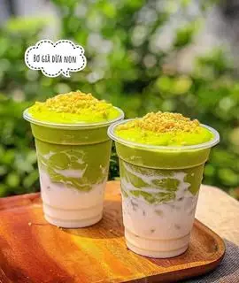 Hình ảnh Bơ già dừa non