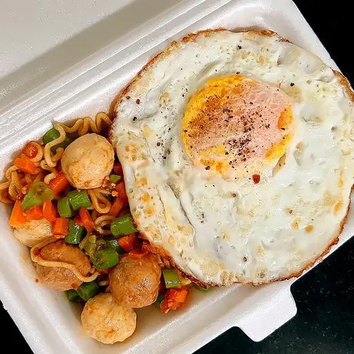 Hình ảnh Mì Trộn Rau Củ - Cá - Bò Viên - Trứng