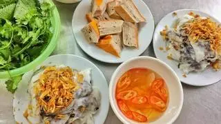 Hình ảnh Bánh Cuốn Chả Quế