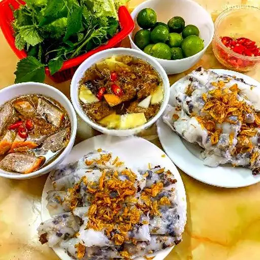Hình ảnh Bánh cuốn chả quế nhiều bánh
