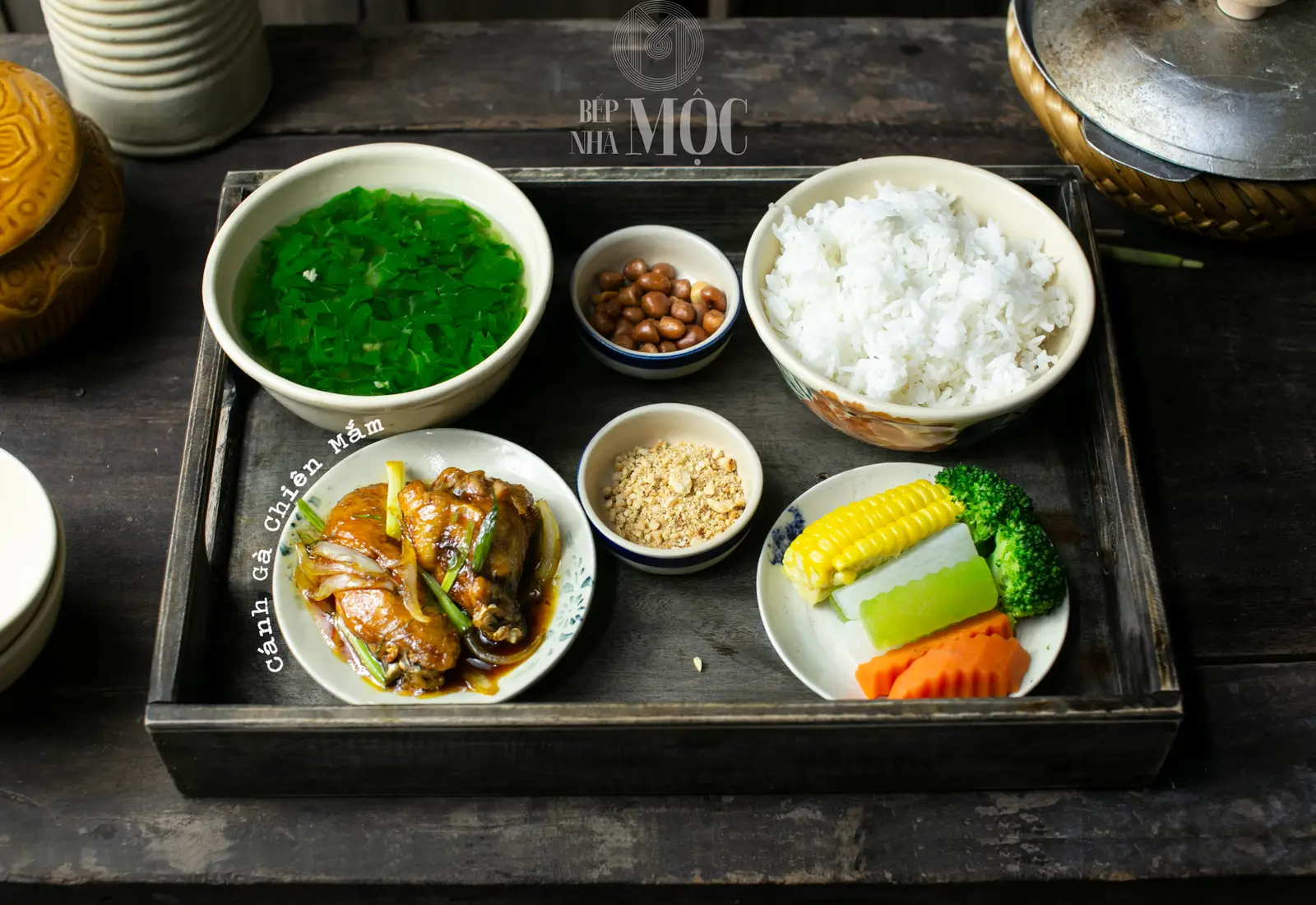 Hình ảnh Cơm Cánh Gà Chiên Măm + rau + canh