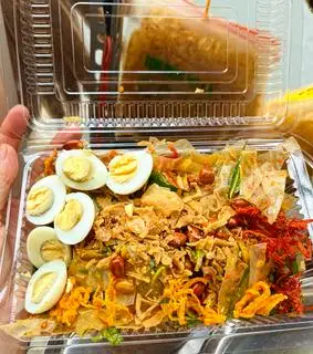 Hình ảnh Bánh tráng trộn phơi sương ( lớn)