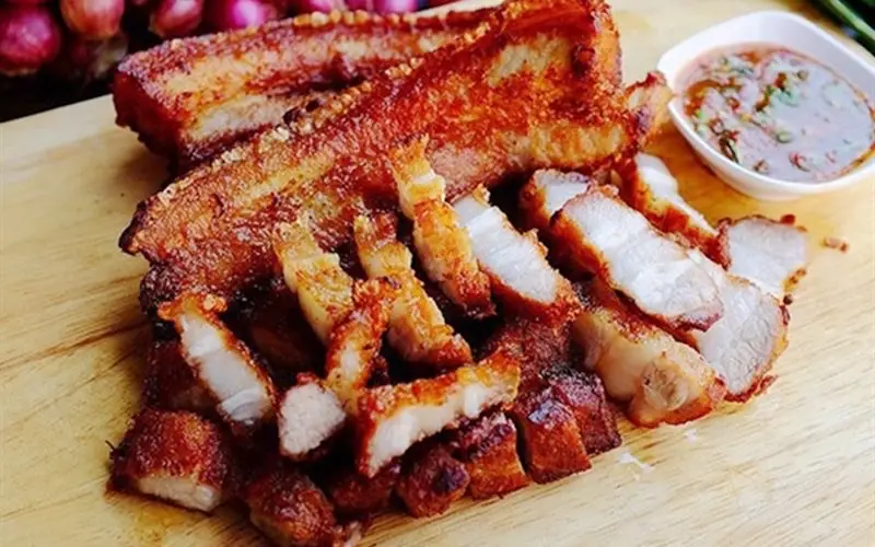 Hình ảnh CƠM THỊT BA RỌI MUỐI CHIÊN