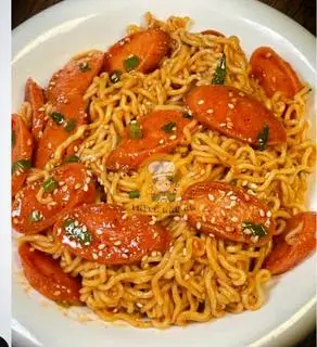 Hình ảnh Mì trộn indomie xúc xích thơm ngon