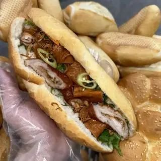 Hình ảnh Bánh mì Khấu Linh