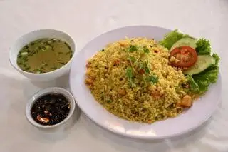 Hình ảnh cơm chiên tỏi trứng 