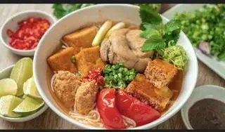 Hình ảnh Bún riêu đầy đủ có xương