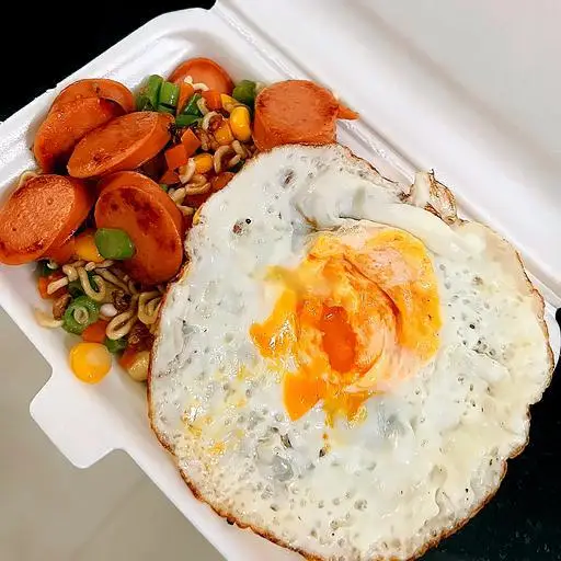 Hình ảnh Mì Trộn Rau Củ - Cá - Bò Viên - Xúc Xích - Trứng