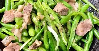 Hình ảnh Nạc dăm xào đậu que