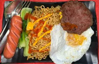 Hình ảnh Mì trộn thập cẩm