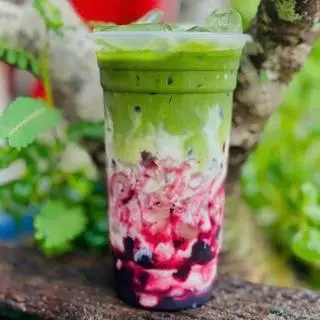 Hình ảnh Matcha Latte Việt Quất Ly 700ml