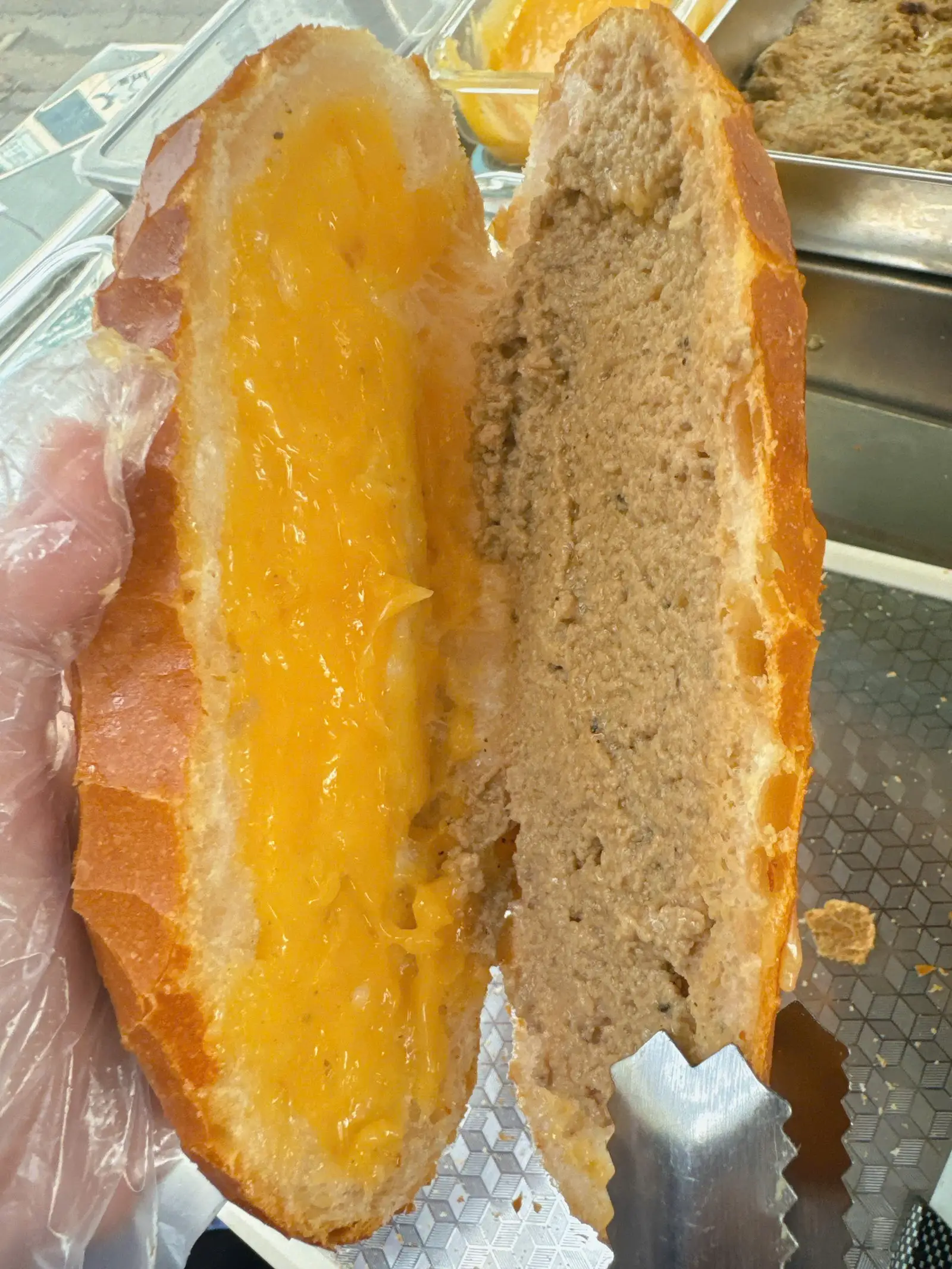 Hình ảnh Bánh mì chà bông bơ pate Đô làm