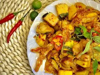 Hình ảnh Chân gà rút xương sốt Thái L