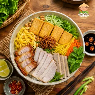 Hình ảnh Bún Xì dầu ĐẶC BIỆT (heo quay, luộc, đậu, chả, trứng)