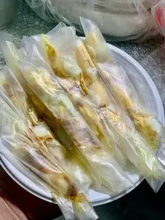 Hình ảnh Combo 10 bánh tráng cuốn bơ muối