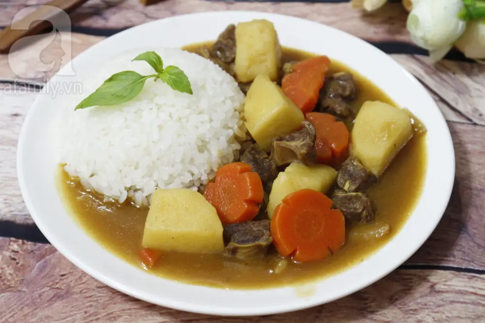 Hình ảnh cơm bò kho