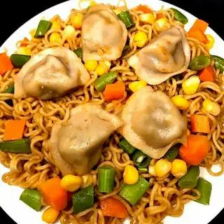 Hình ảnh Mì trộn sủi cảo